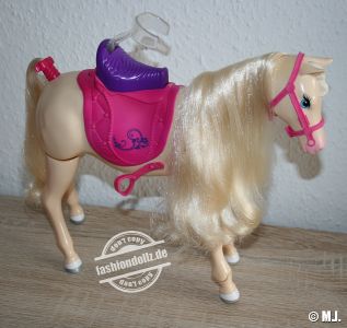 2009 Barbie Champion Tawny Trotting Horse  V1582
