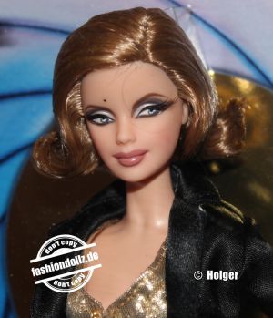 2009 Barbie loves Bond Collection - Goldfinger Barbie R4465
