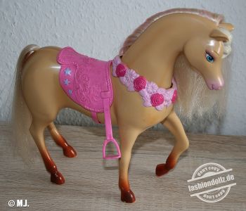 2009 Shower & Show Barbie & Horse Set N7654