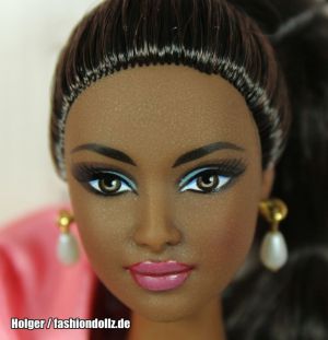 2010 Rose Splendor Barbie V7125 Avon Exclusive