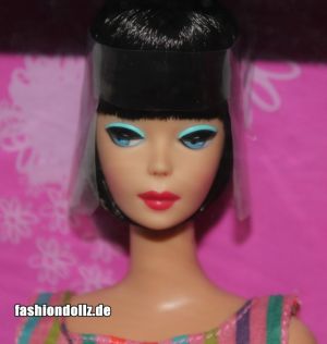 2010 My Favorite Barbie with Lifelike Bendable Legs T2147