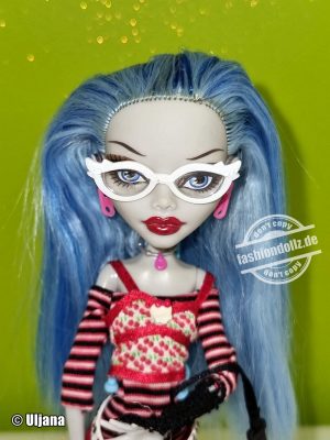 2010 Monster High - Wave 1 Ghoulia Yelps  #R3708