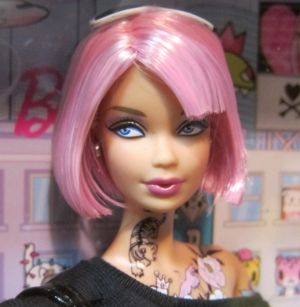 2011 tokidoki Barbie by Simone Legno T7939