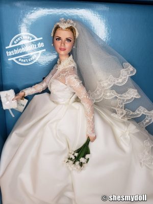 2011 Grace Kelly Barbie - The Bride #T7942  