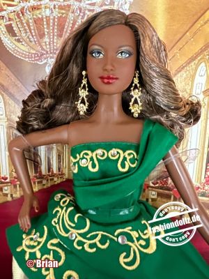 2011 Holiday Barbie AA T7915
