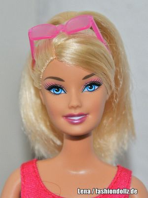 2011 I can be... Lifeguard Barbie T9560