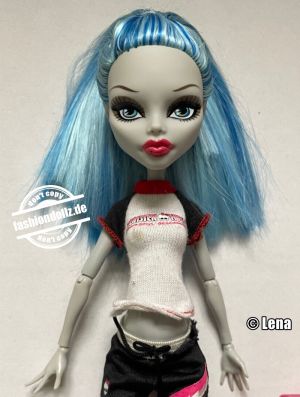 2011 Monster High Classroom Ghoulia Yelps #W2557 #Y4685 