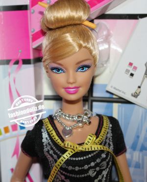 2012 I can be... Fashion Designer Barbie #X2887