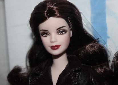 2012 The Twilight Saga: Breaking Dawn II Bella Barbie X8250