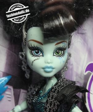 2012 Monster High Ghouls Rule Frankie Stein  #X3714