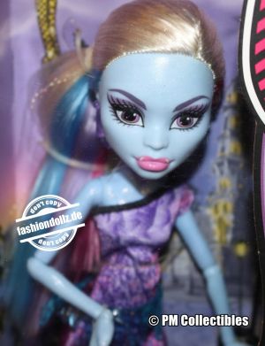 2012 Monster High Scaris City of Frights Abbey Bominable #Y0393