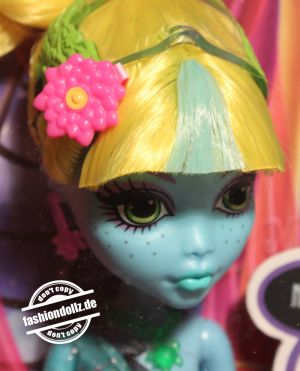 2013 Monster High 13 Wishes - Haunt the Casbah Lagoona Blue #BBV48 