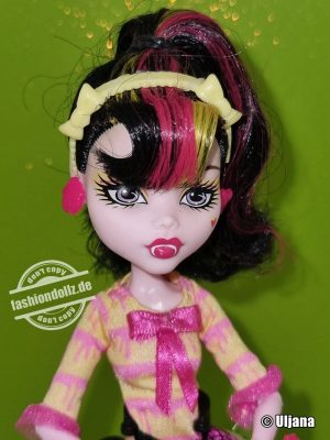 2013 Monster High Art Class Draculaura #BDF12