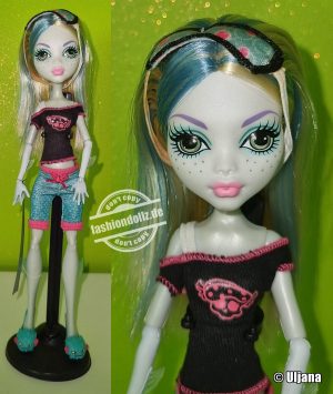 2013 Monster High Dead Tired Lagoona Blue #BBR76
