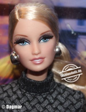 2013 The Barbie Look - City Shopper #X8258