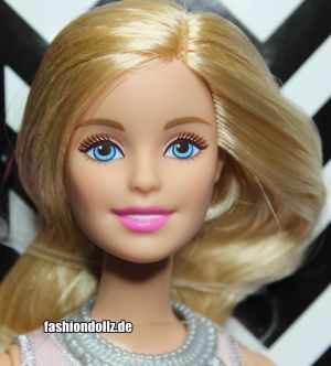 2014 Fashionistas #02 Barbie CFG13