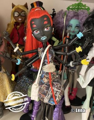 2014 Monster High - I Love Fashion Wydowna Spider #CBX44