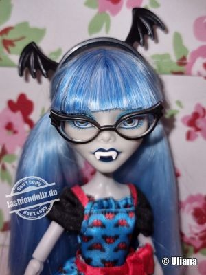 2014 Monster High Freaky Fusion - Fusion-Inspired Ghouls Ghoulia Yelps  #CBP36