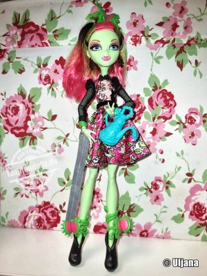 2014 Monster High Gloom and Bloom Venus McFlytrap  #CDC07