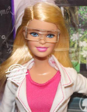 2015 Barbie Careers - Scientist CKJ84 