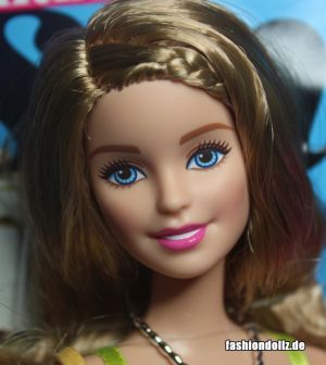 2015 Barbie Style - Glam Vacation Barbie CFN06