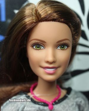 2015 Fashionistas #15 Barbie DGY58