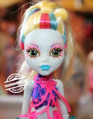 2015 Monster High Great Scarrier Reef – Glowsome Ghoulfish Lagoona Blue #DHB56