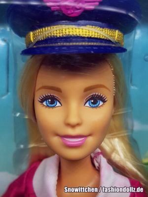 2015 Pink Passport Pilots Barbie & Ken Giftset CCY12