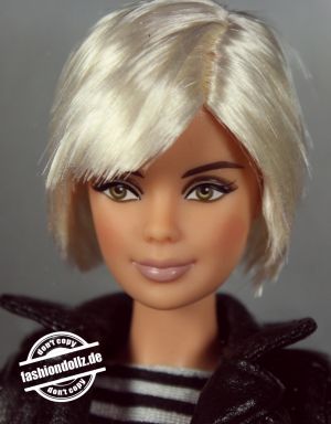 2015 Andy Warhol Barbie #DGW53 Platinum Label