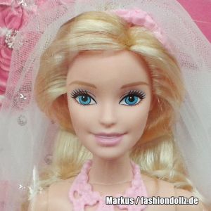 2015 Fairytale Bride / Märchenbraut Barbie CFF37