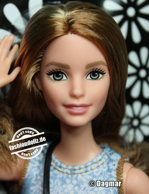 2015 Barbie Fashionistas #08 Denim'n Dots CLN67