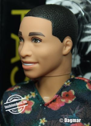 2015 Fashionistas Ken #4    DGY68