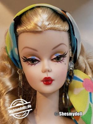 2015 GAW Convention Barbie - Groovy in London (Silkstone Barbie)