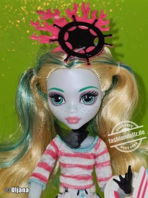 2016 Monster High - ShriekWrecked - Nautical Ghouls Lagoona Blue #DTV91
