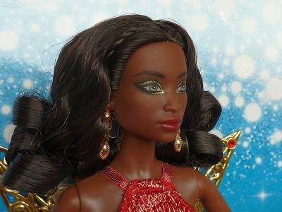 2017 Holiday Barbie AA (3)