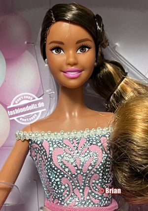 2017 Birthday Wishes Barbie, brunette DVP51