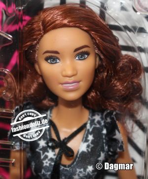 2017 Fashionistas #74 Barbie FJF39