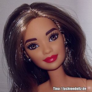 2017 Fashionistas #81 Barbie FJF46