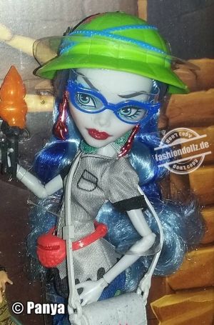 2017 Monster High The Vault Cleo de Nile Ghoulia Yelps   FCL36
