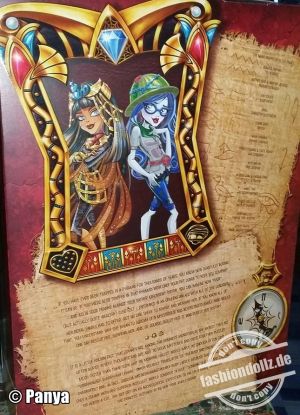 2017 Monster High The Vault Cleo de Nile Ghoulia Yelps FCL36