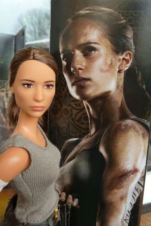 2018 Alicia Vikander - Lara Croft Barbie, Tomb Raider (3)