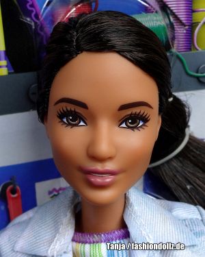 2018 Career Of The Year - Robotics Engineer Barbie, brunette FRM11