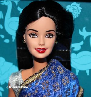 2018 Barbie visits Ajanta Caves #P8228