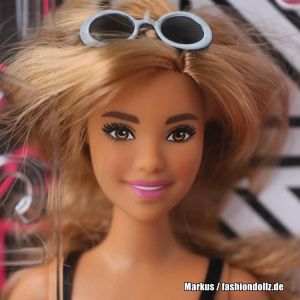 2018 Fashionistas  #96 Barbie FJF56