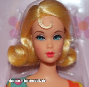 2018 Mod Friends Gift Set Barbie FRP00