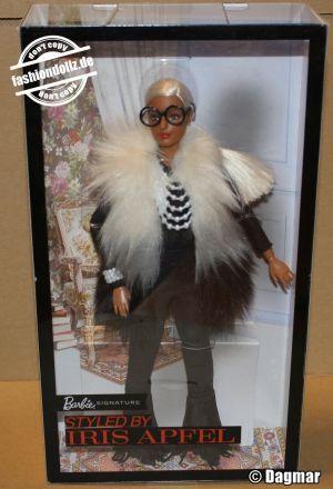2018 Barbie styled by Iris Apfel       #FWJ27