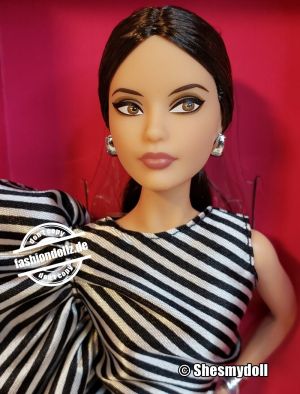 2018 MFDS - Striking in Stripes Barbie, brunette # FJH84