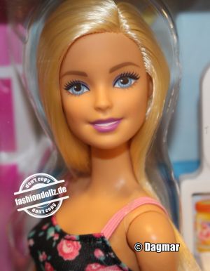 2019 Barbie & Supermarket Set #FRP01