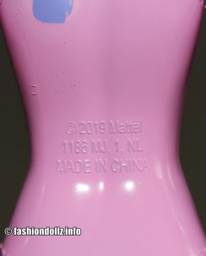 2020 Color Reveal Barbie Body