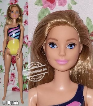 2020 Beach Barbie GHW41